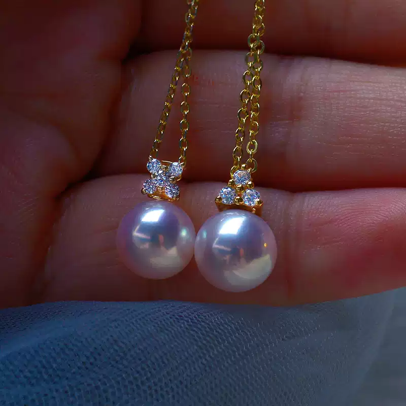 Akoya Pearl Pendant Choker in 18K Yellow Gold