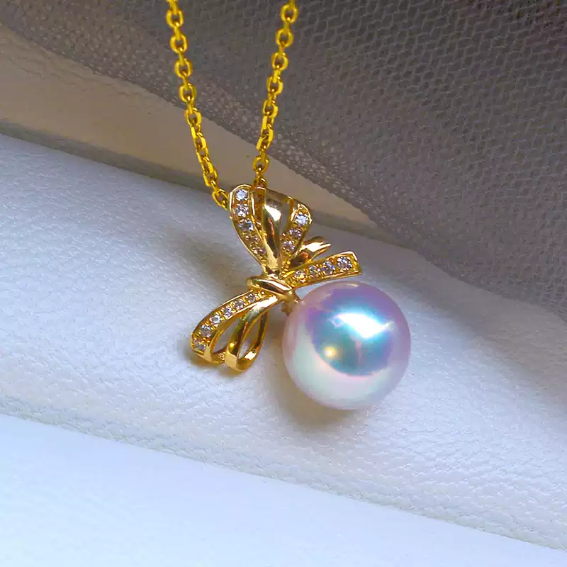 Akoya Single-Pearl Pendant Choker in 18K Gold