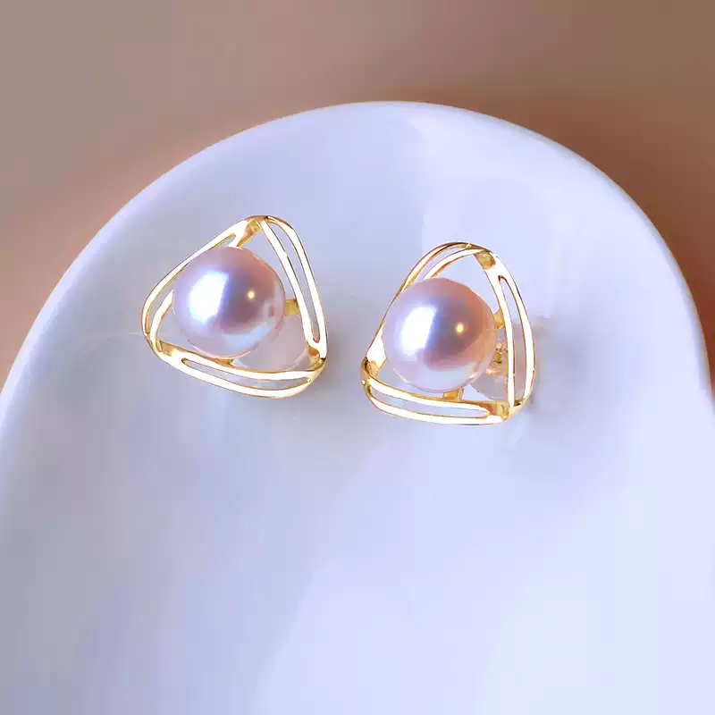 Akoya Baby Pearl Stud Earrings in 18K Gold