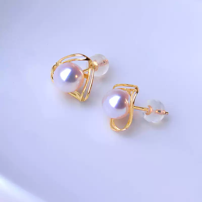 Akoya Baby Pearl Stud Earrings in 18K Gold
