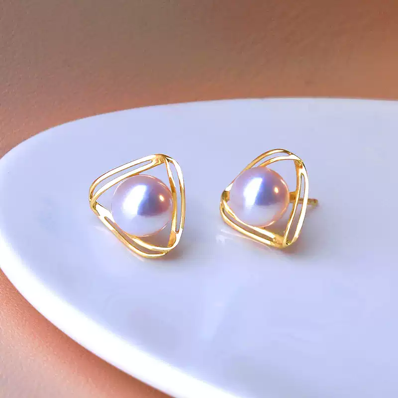 Akoya Baby Pearl Stud Earrings in 18K Gold