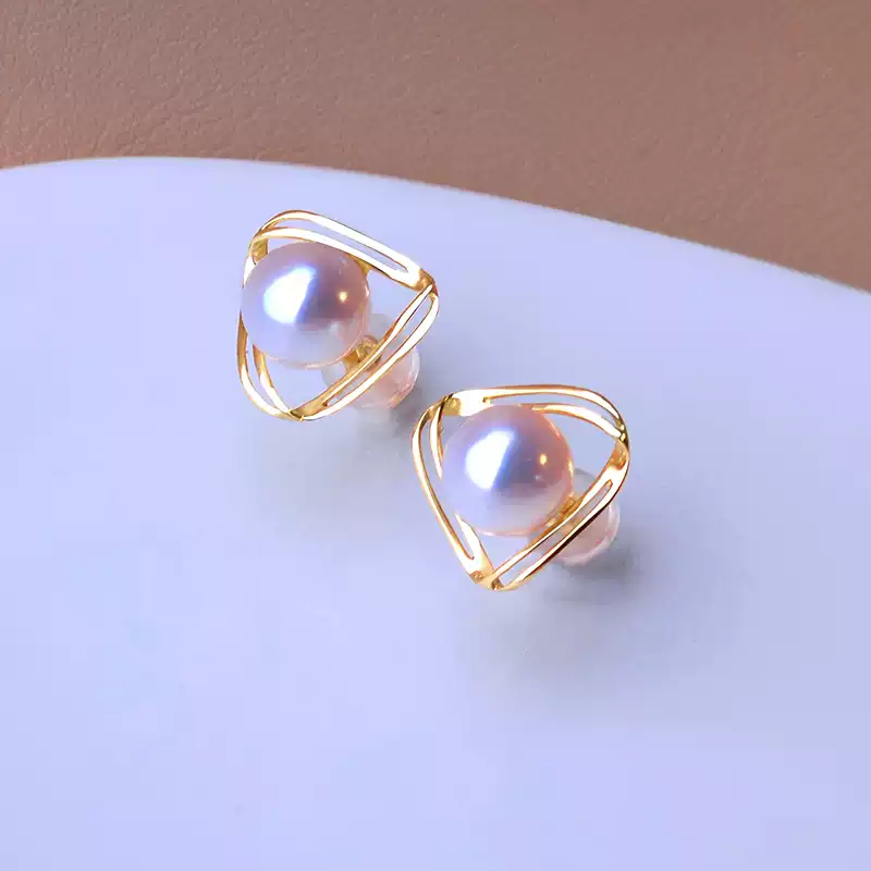 Akoya Baby Pearl Stud Earrings in 18K Gold