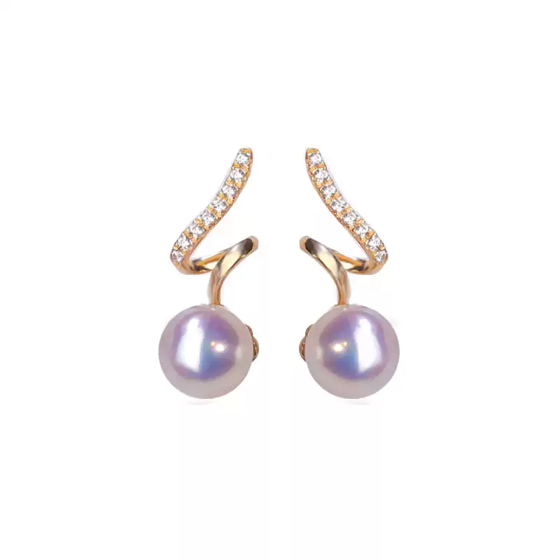 Akoya Pearl Stud Earrings in 18K Yellow Gold