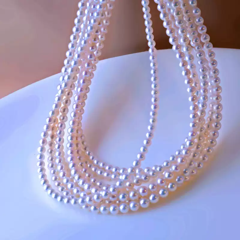 Akoya Baby Strand Pearl Lariat Necklace in 18K Gold