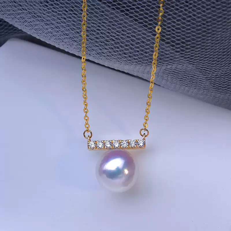 Akoya Light Bulb Pearl Pendant Choker in 18K Yellow Gold with Diamond Accent