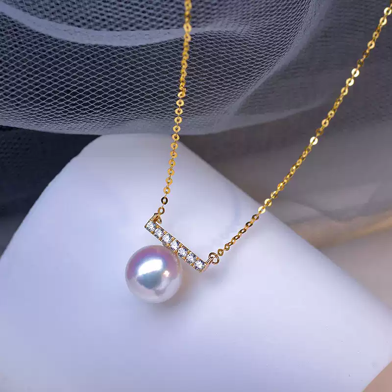 Akoya Light Bulb Pearl Pendant Choker in 18K Yellow Gold with Diamond Accent