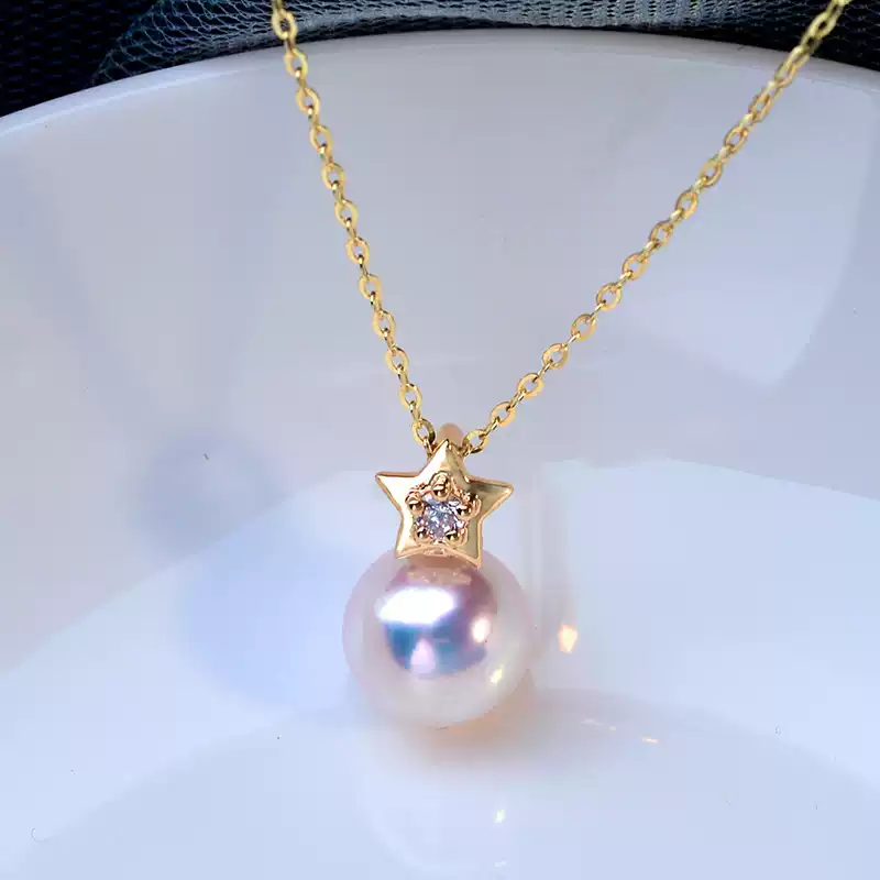 Hanadama Akoya Pearl Pendant Choker in 18K Yellow Gold