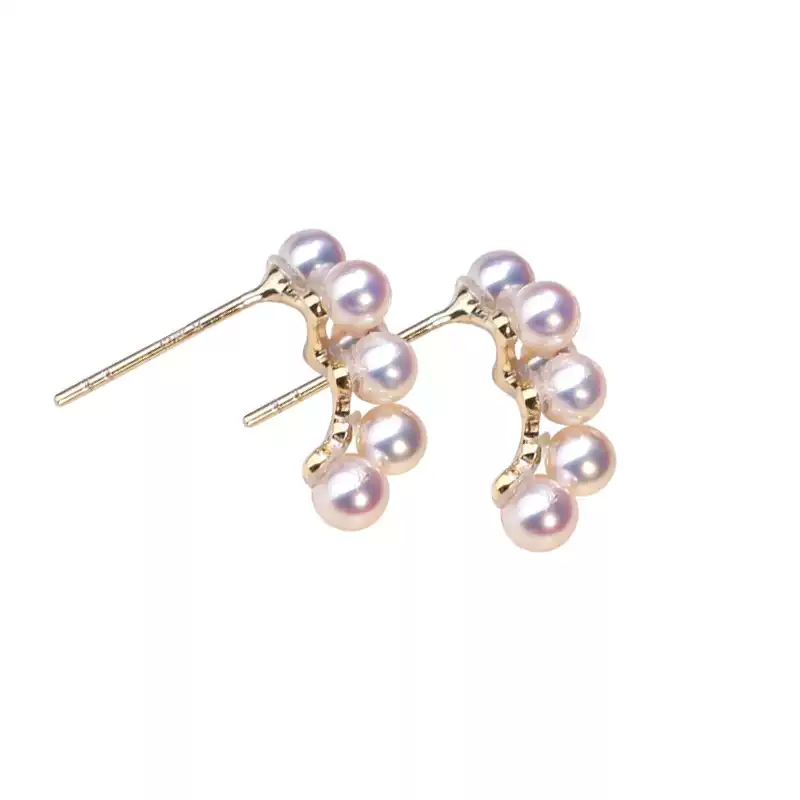 Akoya Pearl Stud Earrings in 18K Gold with 3-4 mm Pearls