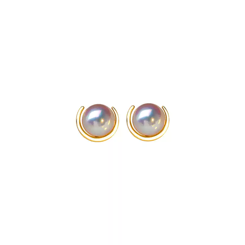 Hanadama Akoya Pearl Stud Earrings in 18K Yellow Gold with 6-6.5 mm Pearls