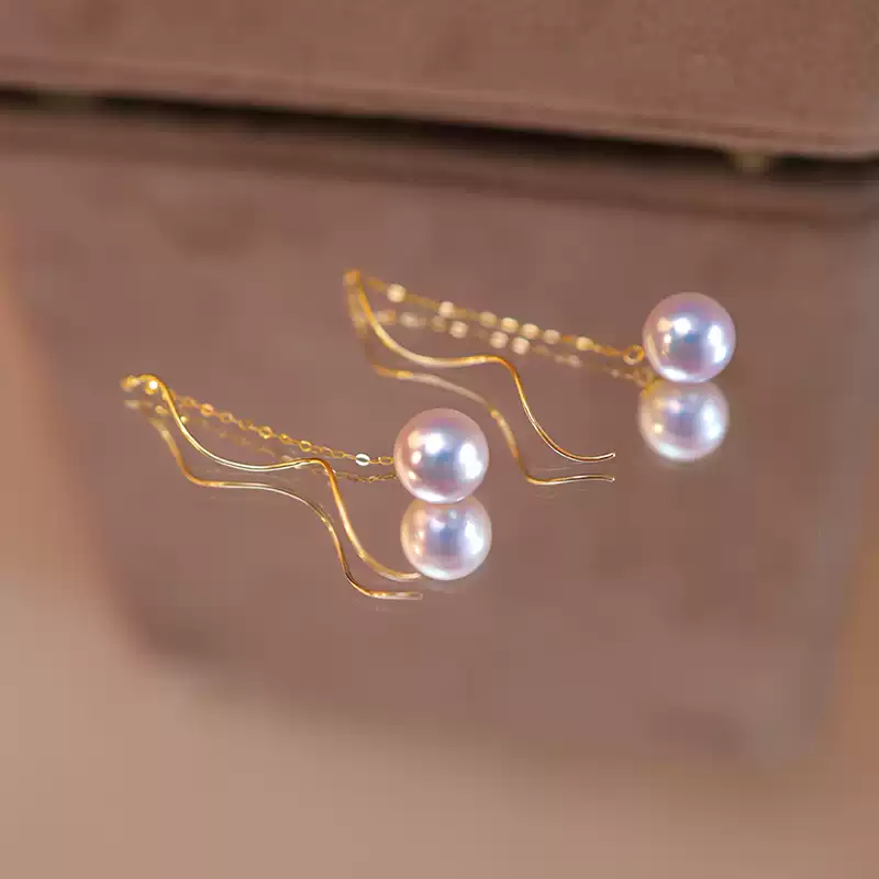 Akoya Pearl Threader Earrings in 18K Yellow Gold