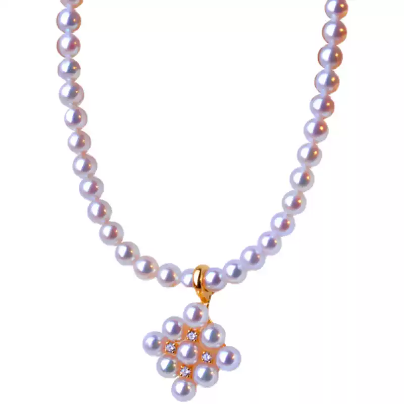 Akoya Pearl Necklace in 18K Gold
