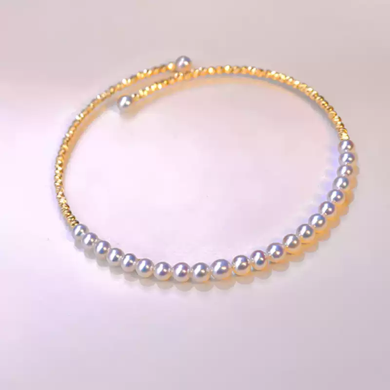 Akoya Baby Pearl Bracelet in 18K Gold