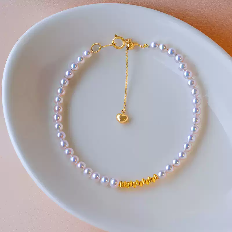 Akoya Light Bulb Pearl Bangle Bracelet in 18K Gold