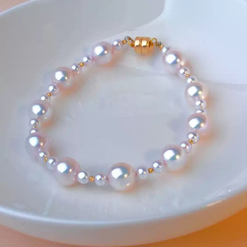 Akoya Pearl Bracelet in 18K Gold with 3-7.5 mm Pearls