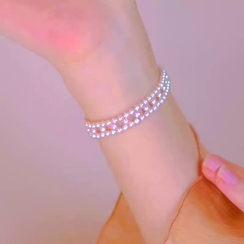 Akoya Baby Pearl Bracelet in 18K Gold with 3-4 mm Pearls