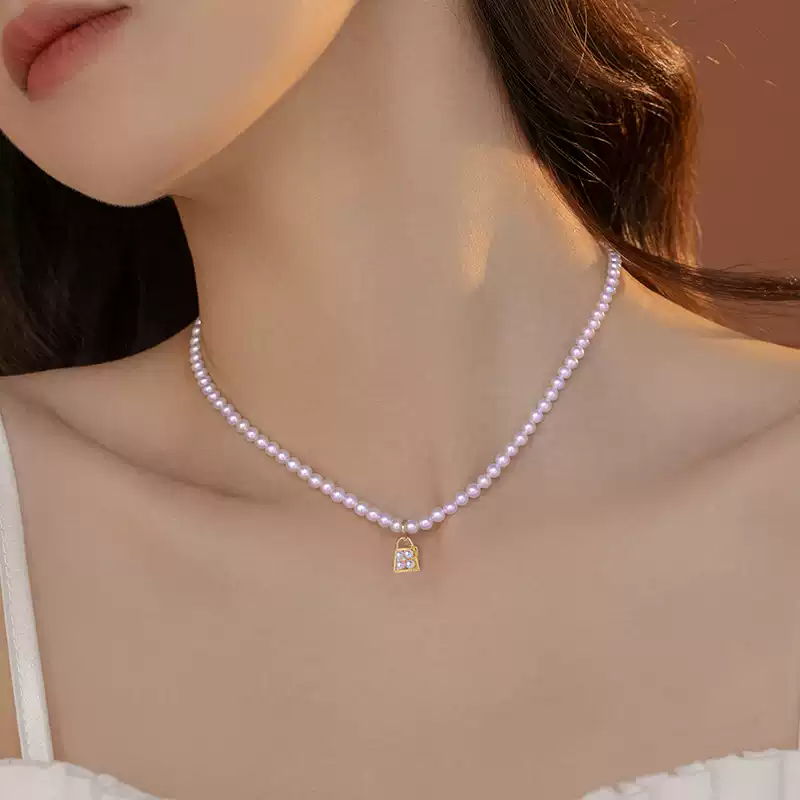 Akoya Pearl Pendant Necklace in 18K Gold with 3-4 mm Pearls