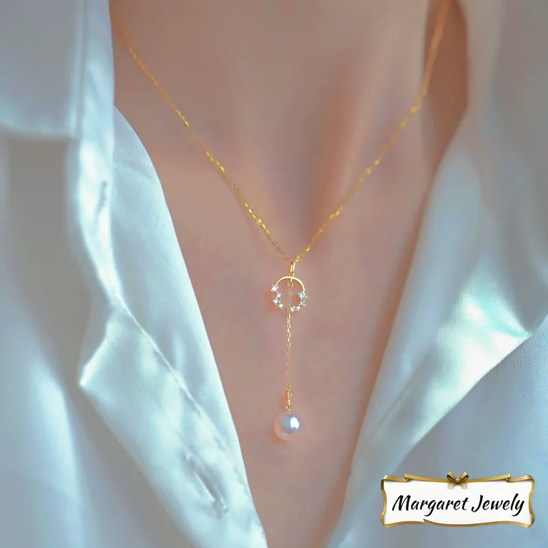 Akoya Pearl Pendant Choker in 18K Yellow Gold with 7-7.5 mm Pearls