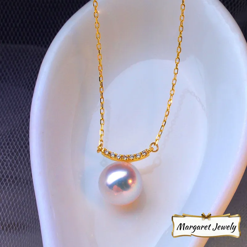 Akoya Pearl Pendant Choker in 18K Yellow Gold with 7.5-8.5 mm Pearls