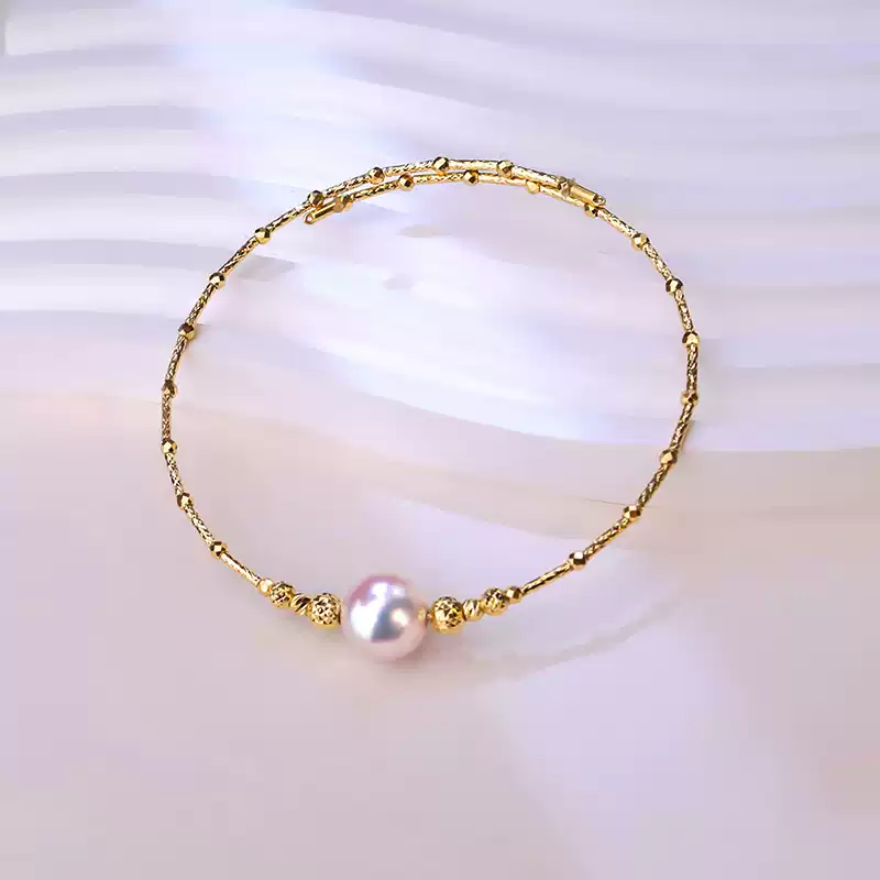 Akoya Pearl Bracelet in 18K Yellow Gold with 9-9.5 mm Pearls