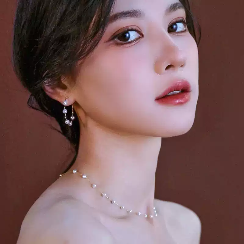 Akoya Elegant Pearl Hoop Earrings in 14K Yellow Gold