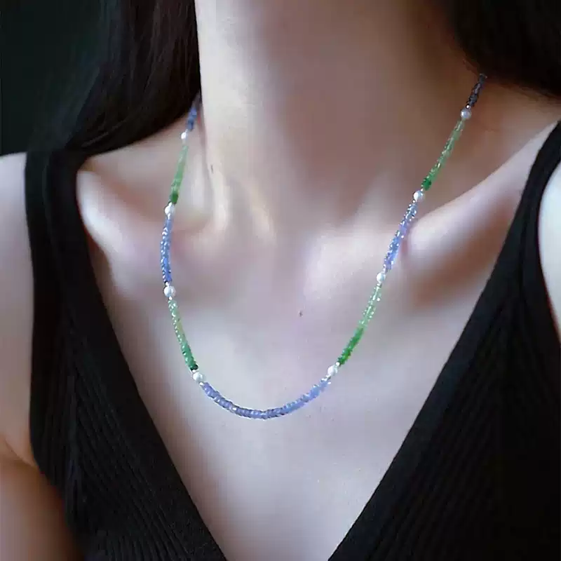 Akoya Graduated Pearl Choker Necklace in 18K Yellow Gold