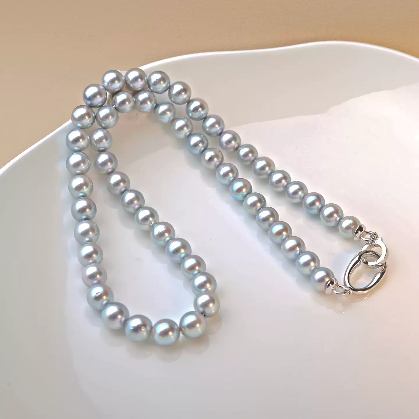 Madama Akoya Pearl Necklace in Sterling Silver