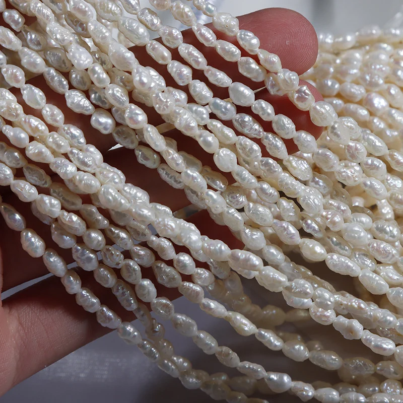 Wrinkled Organic Freshwater Baroque Pearl Strand