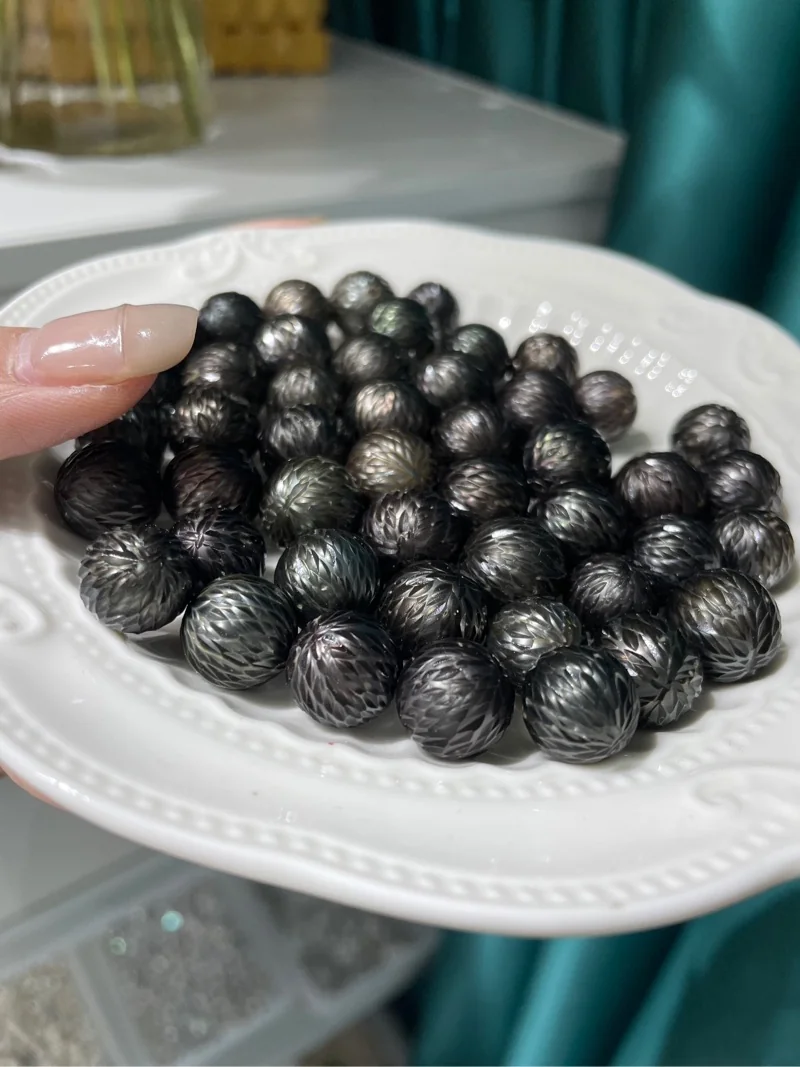 Dragon-Scale Tahitian Pearl, 10–14 mm — Single Pearl