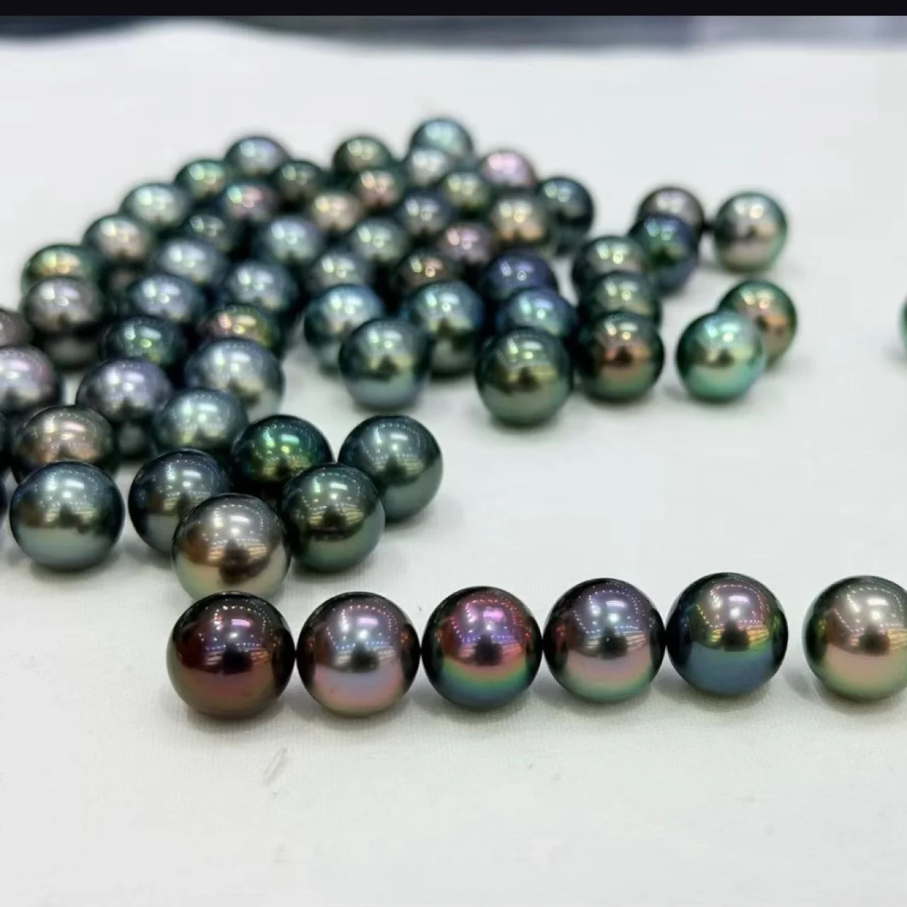 Tahitian Pearl, 9–12 mm — Single Pearl
