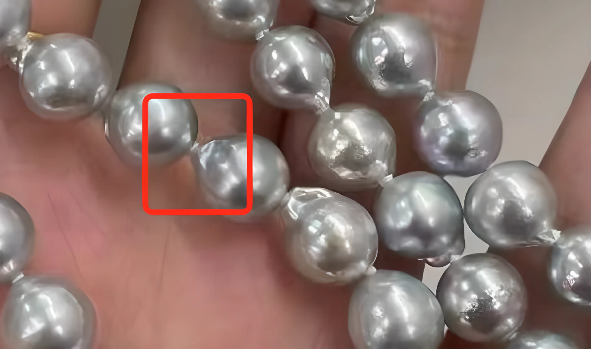 Akoya pearl strand showing strong roundness and matching