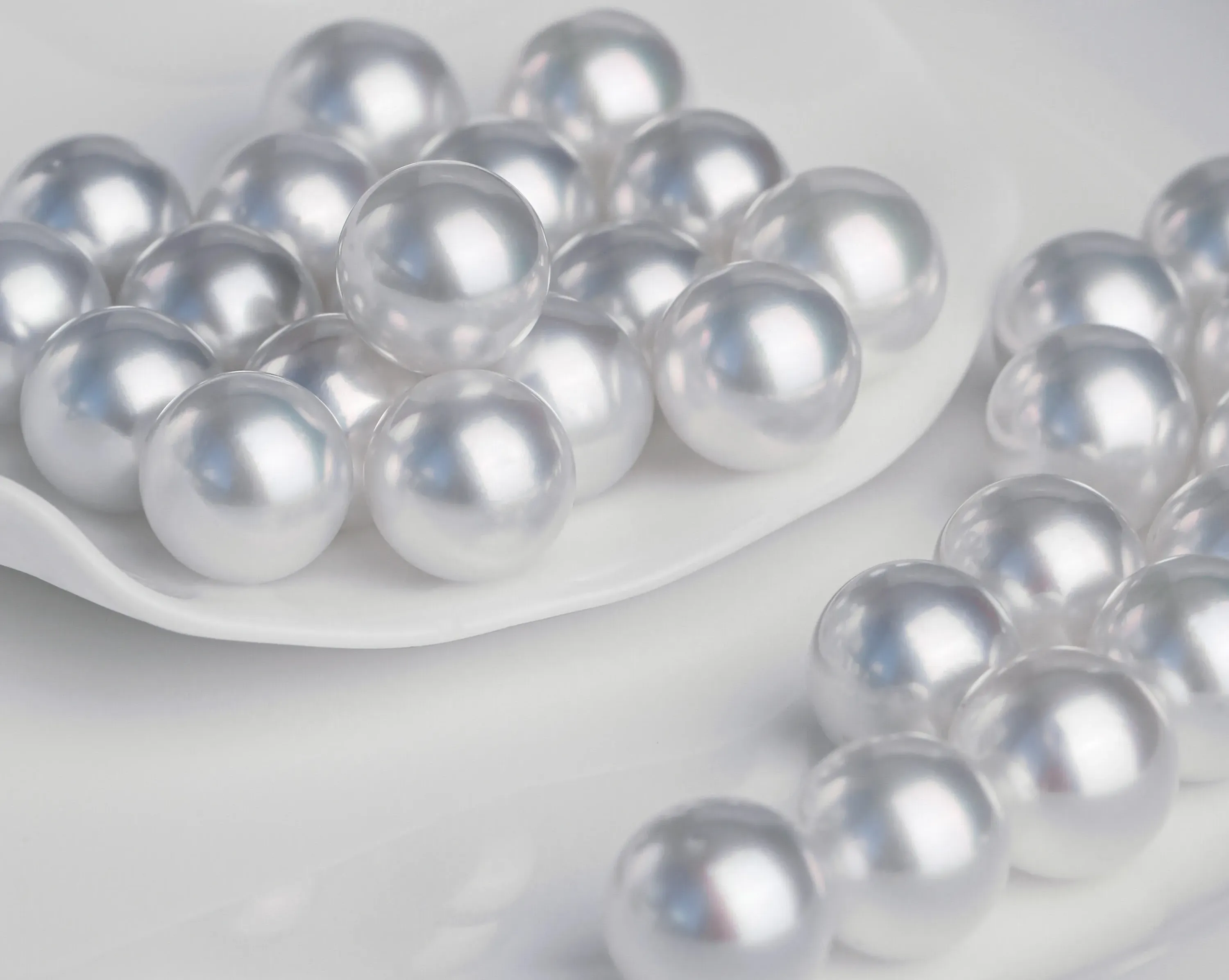 White South Sea pearls