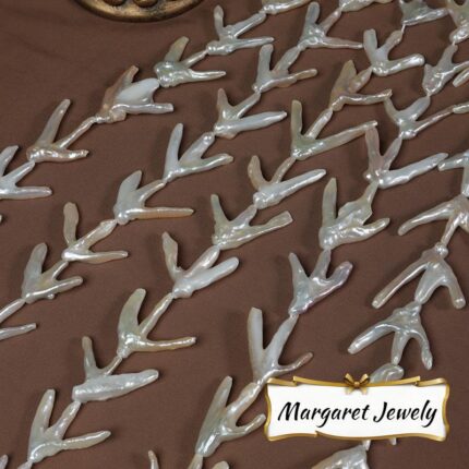 Baroque - Claw-Shaped - High Luster - No Nucleus