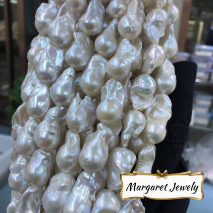 Baroque - Fish Tail-Shaped