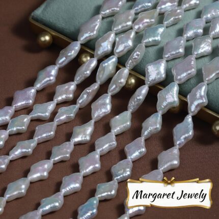 Baroque - Diamond-Shaped - Cold Luster - Iridescent