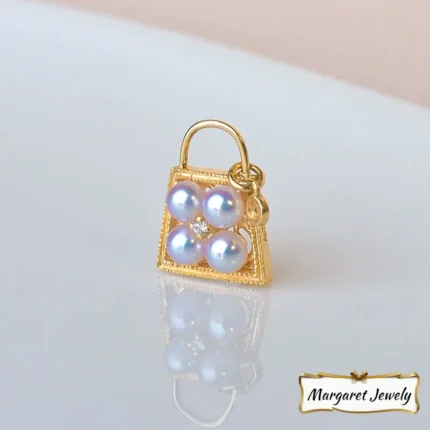 Akoya Pearl Pendant Necklace in 18K Gold with 3-4mm Pearls